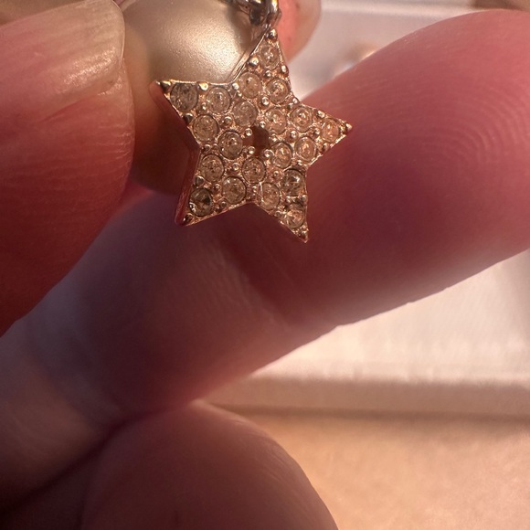 Dior Tribales Earrings
Pink-Finish Metal with Pink Resin Pearl and Crystals - Picture 14 of 16